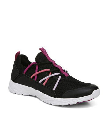 zeliya-black-pink